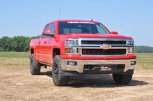 Load image into Gallery viewer, 2.5 Inch Lift Kit | Alu/Cast Steel | M1 Strut | Chevy/GMC 1500 (07-18)