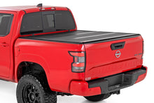 Load image into Gallery viewer, Hard Low Profile Bed Cover | 5' Bed | w/Cargo Mgmt | Nissan Frontier (22-24)