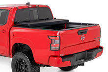 Load image into Gallery viewer, Hard Low Profile Bed Cover | 5' Bed | w/Cargo Mgmt | Nissan Frontier (22-24)