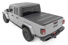 Load image into Gallery viewer, Hard Low Profile Bed Cover | 5' Bed | Jeep Gladiator JT 4WD (2020-2024)