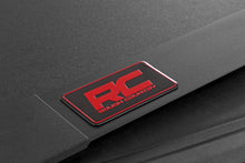 Load image into Gallery viewer, Hard Flush Mount Bed Cover | 5'10" Bed | Chevy/GMC 1500 (19-24)