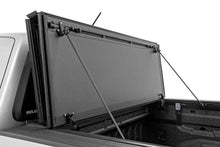 Load image into Gallery viewer, Hard Tri-Fold Flip Up Bed Cover | 5' Bed | Chevy/GMC Canyon/Colorado (15-24)