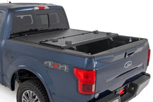 Load image into Gallery viewer, Hard Low Profile Bed Cover | 6'10" Bed | Ford F-250/F-350 Super Duty (17-24)