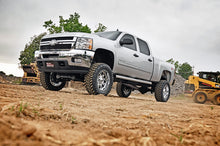 Load image into Gallery viewer, 7.5 Inch Lift Kit | NTD | M1 | Chevy/GMC 2500HD/3500HD (11-19)
