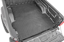 Load image into Gallery viewer, Bed Mat | 5' Bed | RC Logo | Jeep Gladiator JT 4WD (2020-2024)