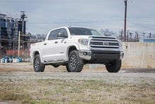 Load image into Gallery viewer, 2.5-3 Inch Leveling Kit | Toyota Tundra 4WD (2007-2021)