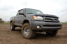 Load image into Gallery viewer, 2.5 Inch Leveling Kit | Toyota Tundra 2WD/4WD (2000-2006)